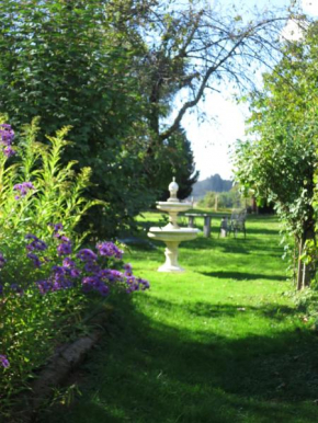 Гостиница Paradiesli am Hochrhein  Райнфельден